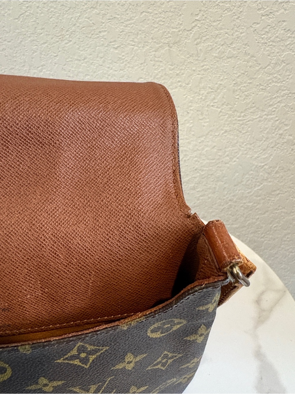 Louis Vuitton Monogram Canvas Crossbody Shoulder Bag - Picture 10 of 16